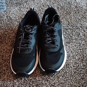 tennis shoes